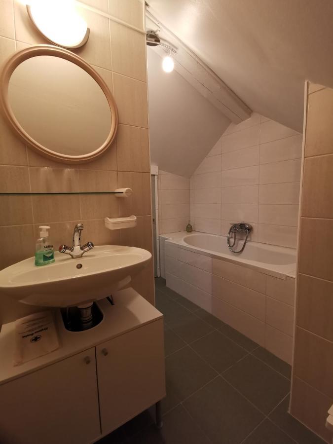 Apartmaji Mak Jesenice Exterior photo