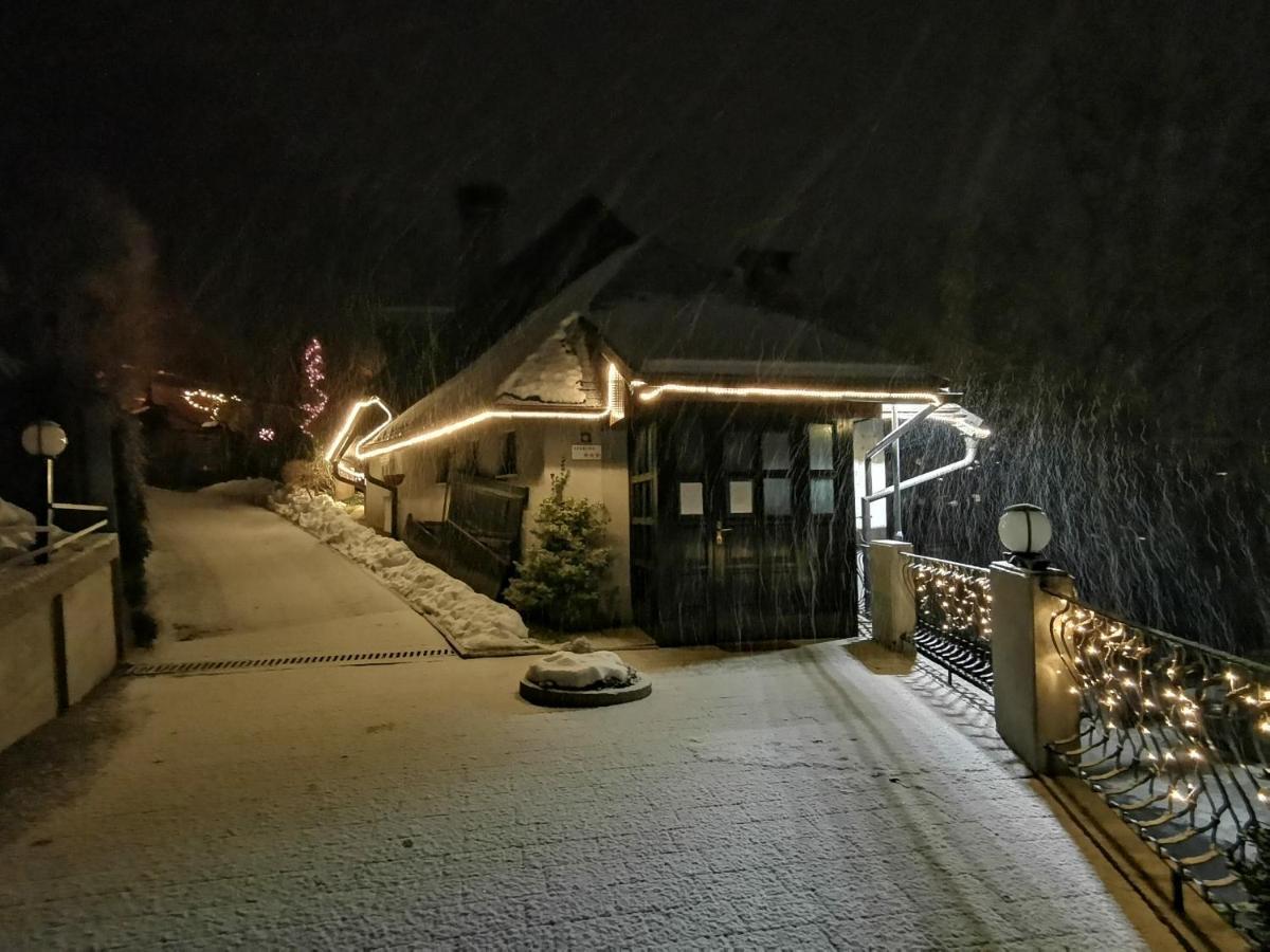 Apartmaji Mak Jesenice Exterior photo